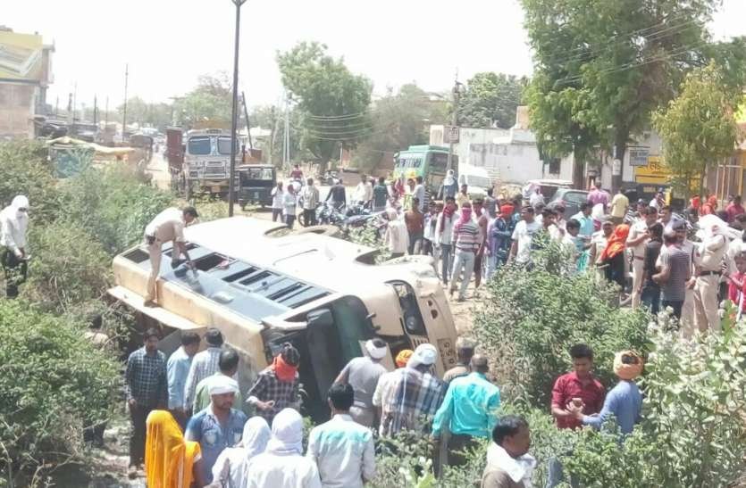 AmitKum58542046's tweet photo. #Shahdol
Shahdol is a city in Shahdol district in the Indian state of Madhya Pradesh. It is the administrative headquarters of Shahdol District. The district consists mainly of hills, with a belt of śāl trees & mixed forests.
#ReviewCounty
Click Here...
https://t.co/Ai3XafZB2f https://t.co/5SkKPBBPEw