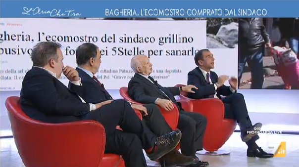 dokarleo's tweet photo. Quando guardando #ariachetirala7 devi annotare a malincuore che oltre ai mostri dei film purtroppo esistono anche gli ecomostri della vita reale, edifici inquietanti che fanno molto più paura..
#ariachetirala7 #abusivismo #propagandalive https://t.co/XJrtMHTPtc