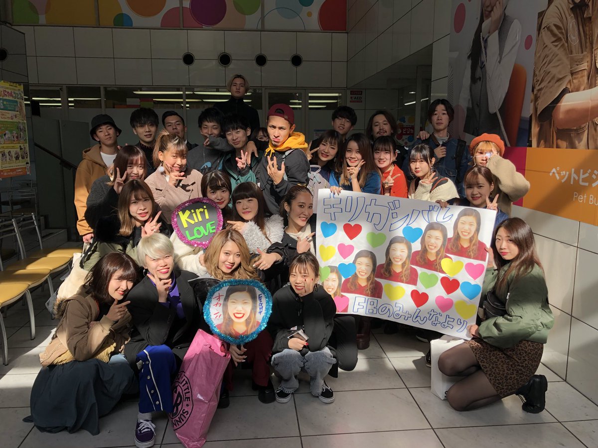 bijikare_fbzb's tweet photo. ファッションビジネス学科2年の水口さんがPAL FOUNDATION CUPで
ゴールド賞受賞👑本当におめでとう✨ https://t.co/DY2Fz1SPr8