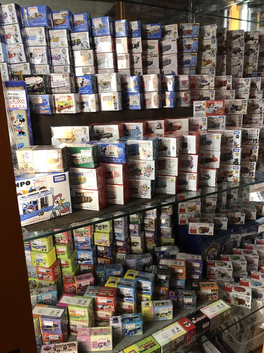 まんだらけ渋谷店 乗り物toy ちょっと殺風景ですが ディズニートミカ 陳列終了 明日17日は大出しです ご来店お待ちしております 渋谷toy ミニカー トミカ Tomica ディズニー Disney