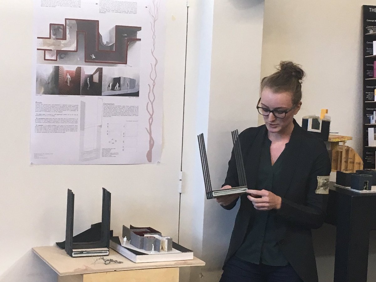Mooie en verrassende presentaties van onze studenten. Ze verdiepten zich 10 weken in BouwTex: ontwerpen met textiel @SABEHanze <a href="/hanze/">Hanze</a>