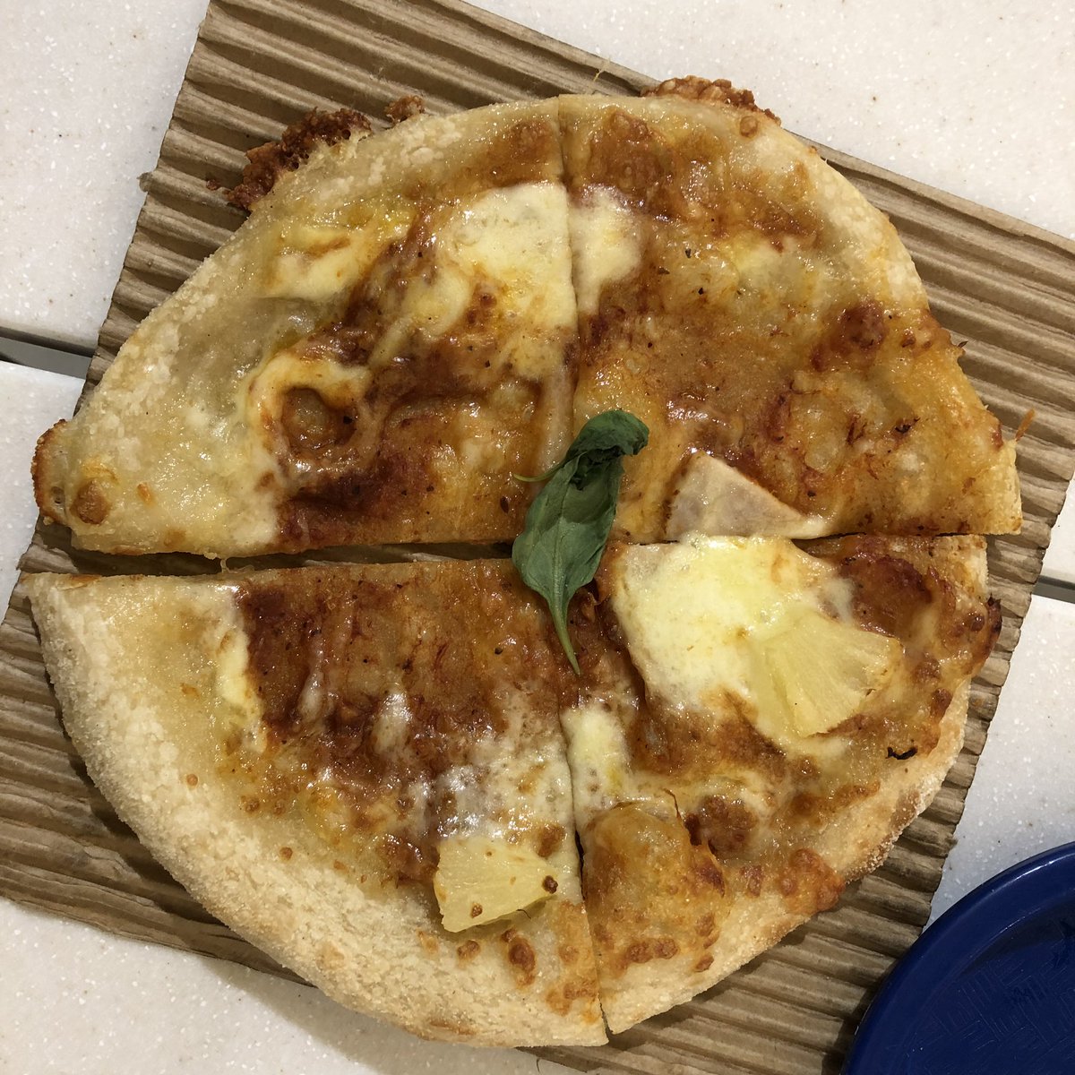 Ayieeeeeee's tweet photo. This is sad @pizzahut https://t.co/tc8XKqTCVa