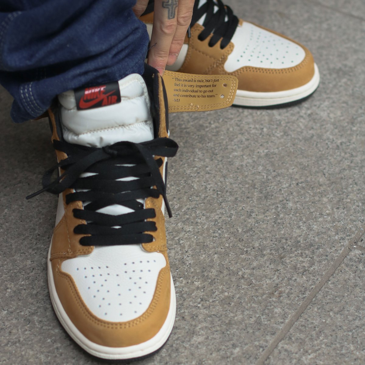 air jordan 1 rookie of the year on feet