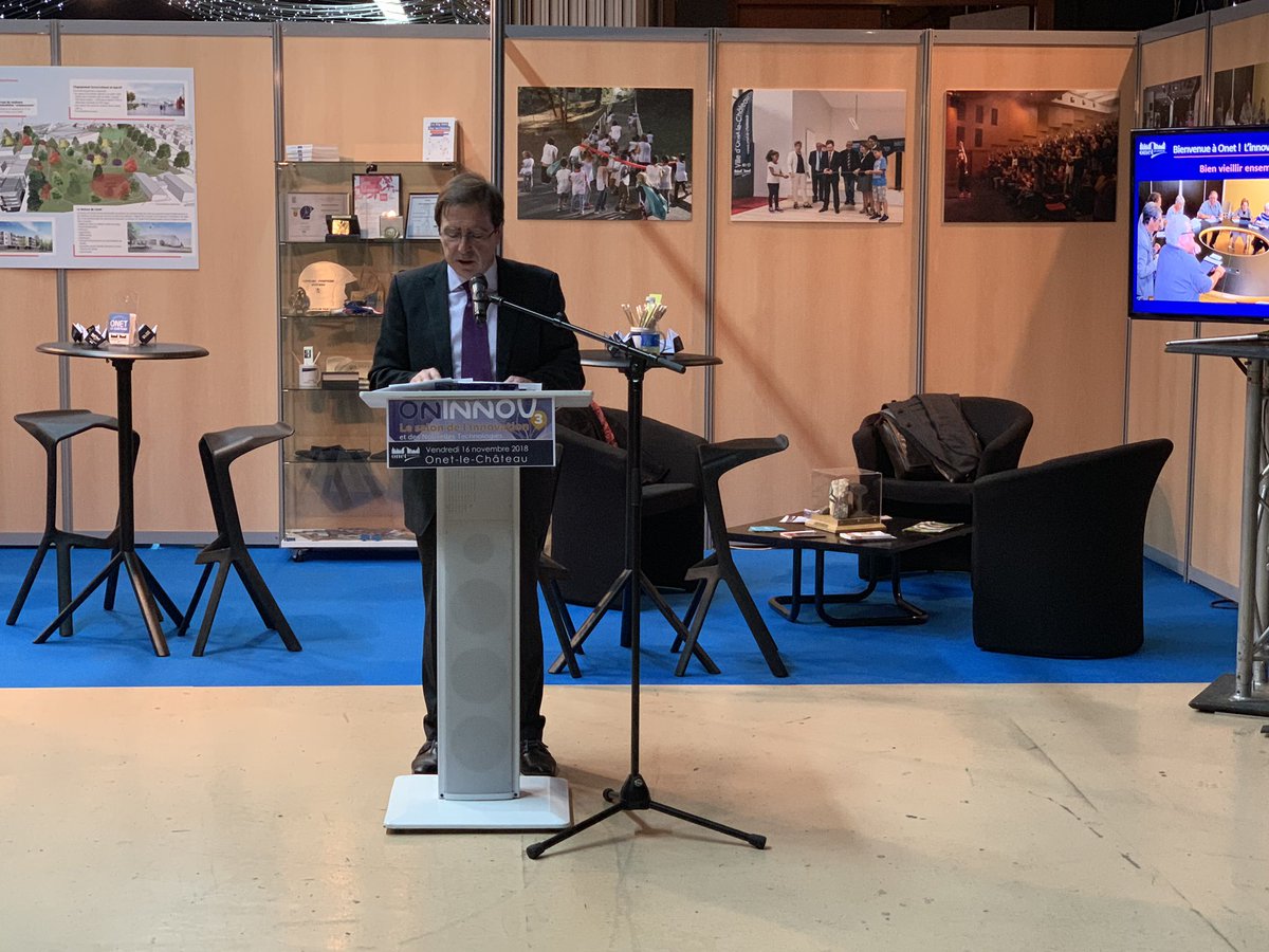 Civiteo_CS's tweet photo. Inauguration officielle du salon #OnInnov par @jpk_onet @onetlechateau, conférence #Bigdata #OpenData et dédicaces @jacquespriol @fypeditions. L’@dept_aveyron et @Rodezagglo engagés dans une dynamique ! https://t.co/7cW7O1XAYu
