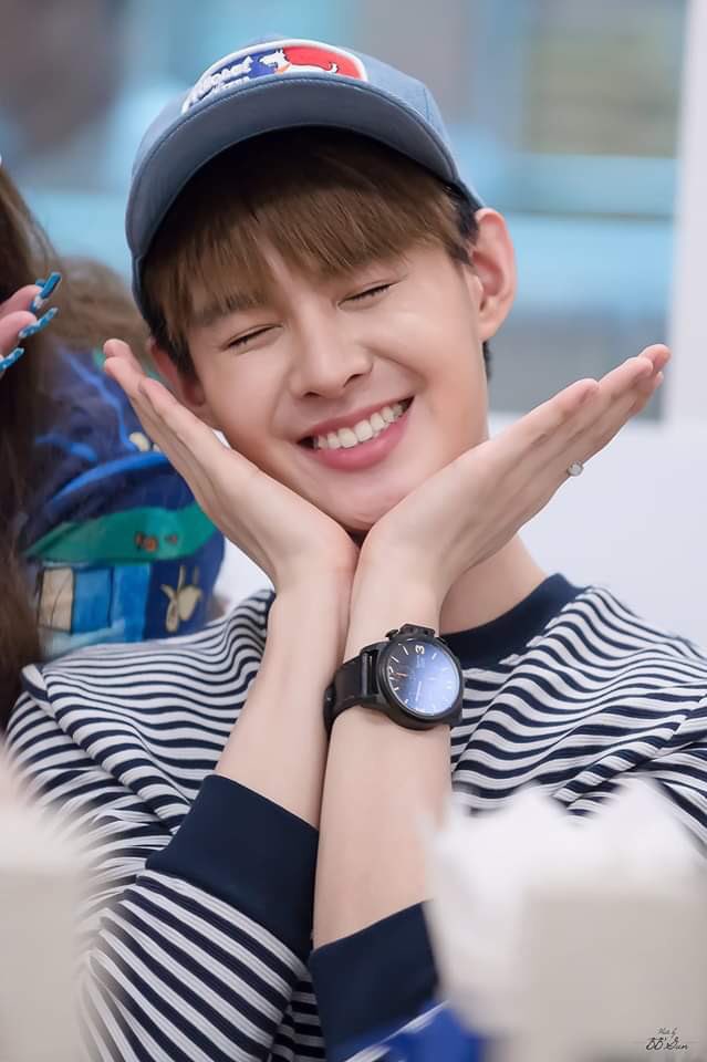cccchommmm's tweet photo. เซ้นต์ = รอยยิ้มและกำลังใจของเรา 💕
#LBCforeve 😊 https://t.co/UkFSw2QaxO