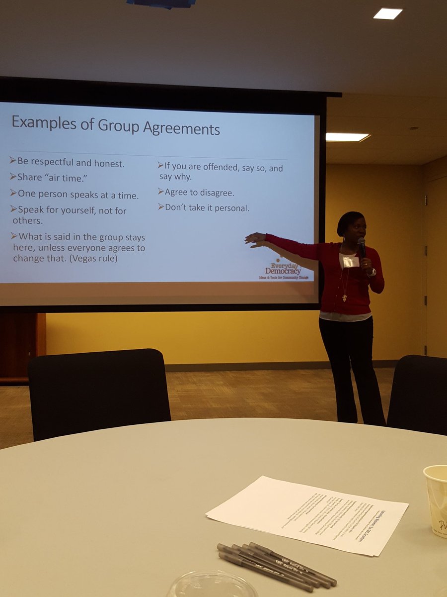 SusaKatD's tweet photo. Excellent @ALALibrary and @NEHgov #GreatStoriesClub training on dialogue facilitation with emphasis on racism, racial equity, and inspiring change led by Dave'ta Saunders @Dr_Daveta and Leslie King @Noirzoe for @EvDem https://t.co/qauB3OVdDa