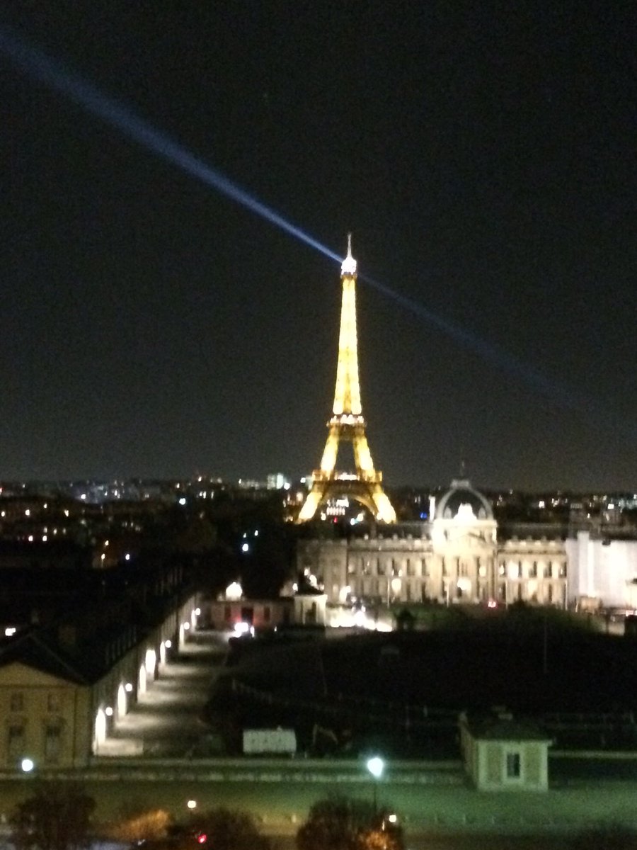 arnoldvanrhijn's tweet photo. Leaving this amazing city after an exciting and impressive #ParisDigitalWeek🇫🇷. #ParisPeaceForum #IGF2018 #GovTechSummit #EDC18AI https://t.co/Gm3ba0r9hj