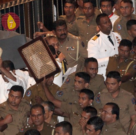 Lanka7news's tweet image. #lankanews போர்க்களமாக மாறிய பாராளுமன்ற காட்சிகள்
#techprint #srilanka #colombo #colombostyle #printing #tshirt #tshirtprinting #personalisedgifts #srilankan #legend #colombostreetstyle #colombofashion #colombofashion #colombolife #srilankanstyle
lanka-7.com/2018/11/lankan…