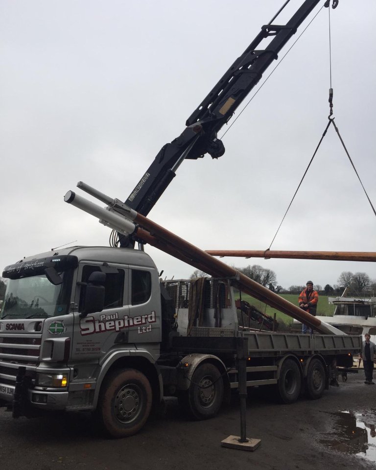 BrixhamTrawlers's tweet photo. Spars from Trinity's fleet are being stored at the same boat yard, in Galmpton, where they were all originally built around 100 years ago...
https://t.co/3VREAxpL6Z
#galmpton #dartmouth #history #provident #leader #goldenvanity #brixham https://t.co/tjwPRMZwFq