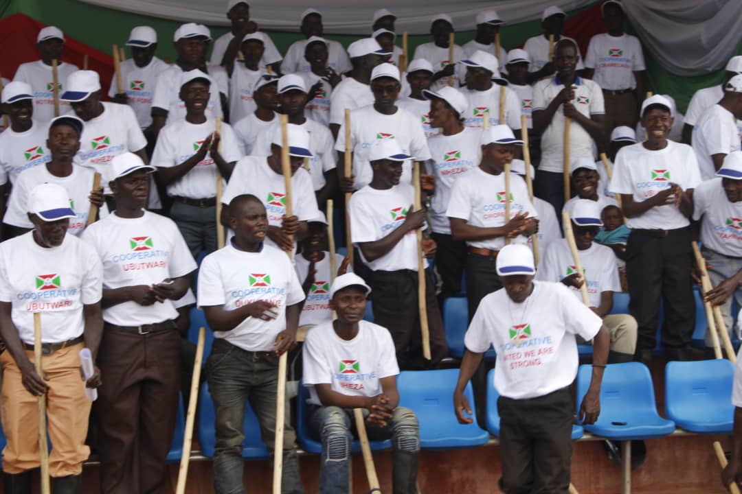 Province Gitega tweet media