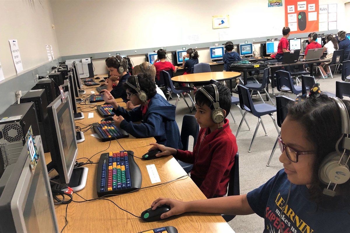 Bush_ES's tweet image. Bush students are digitally literate strong! @HISD_Inst_tech @learningdotcom #HISD_DigLitStrong