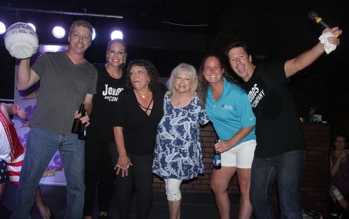 Badger1Service's tweet image. We may have taken a month off, but we’re back tonight with our friends at @WSRZ for the November #FNDP! Come hang out with us tonight from 7-10 pm at Off the Wagon in Venice. Don’t forget to stop by our table and sign up to win $100 VISA gift cards!