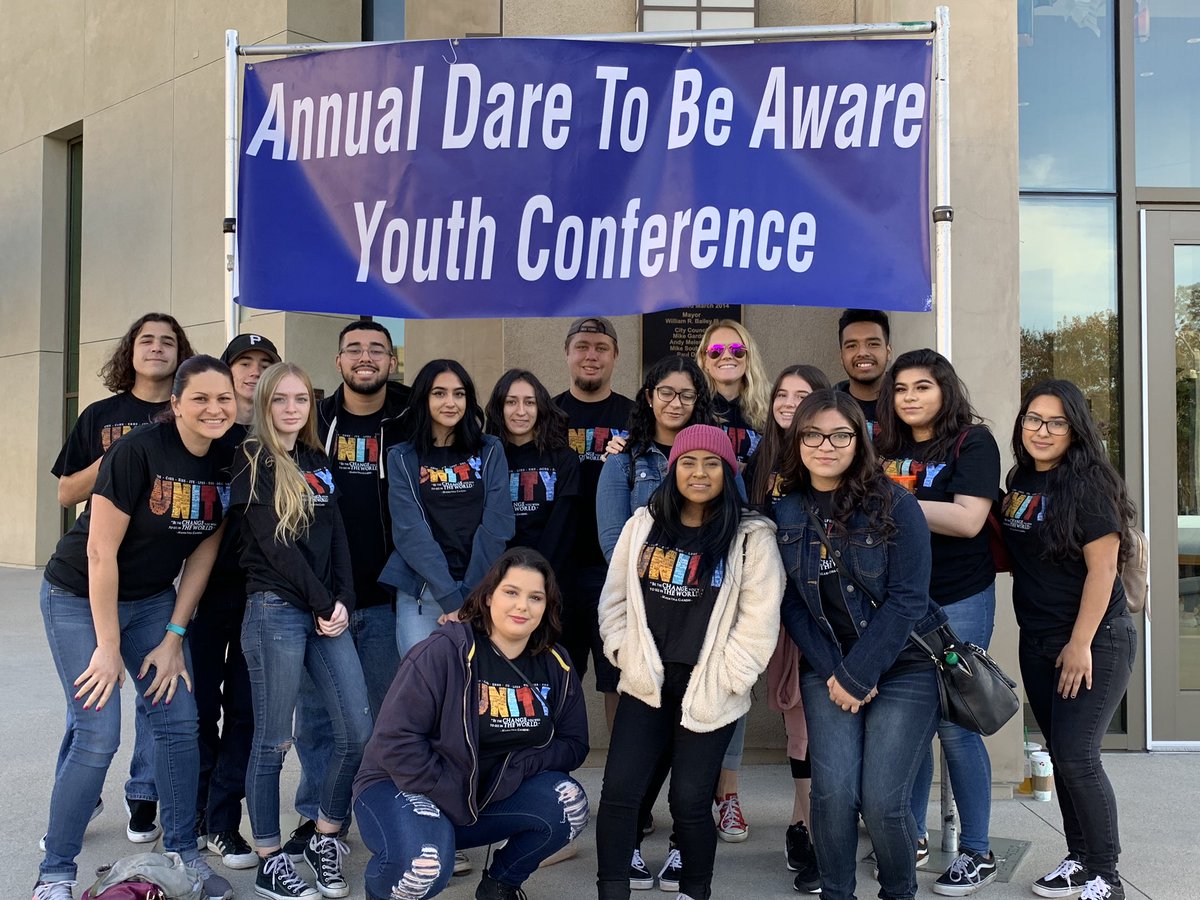 Pollardlions's tweet photo. Unity is representing LeeV at the Dare to Be Aware Conference today! #leevunity https://t.co/wLNU1TN6iE