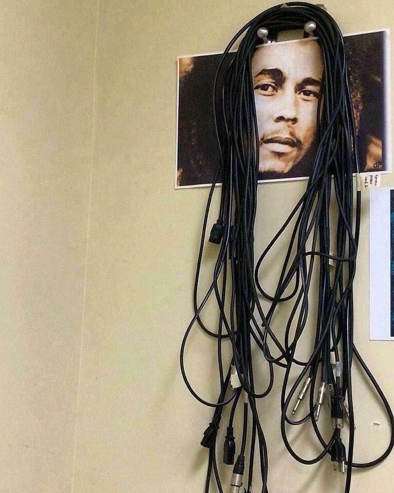sound_kernel's tweet image. The best way to hang your cable