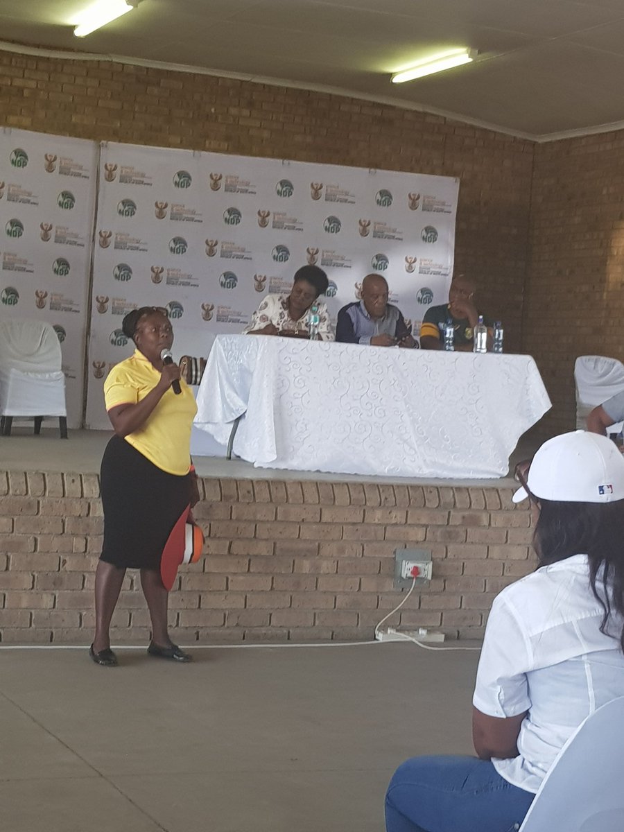 mmkubayi's tweet photo. Questions and Answer session. Listening and ensuring that we get feedback from our communities. #Imbizoweek. #ThumaMina https://t.co/fodhCviTJ5