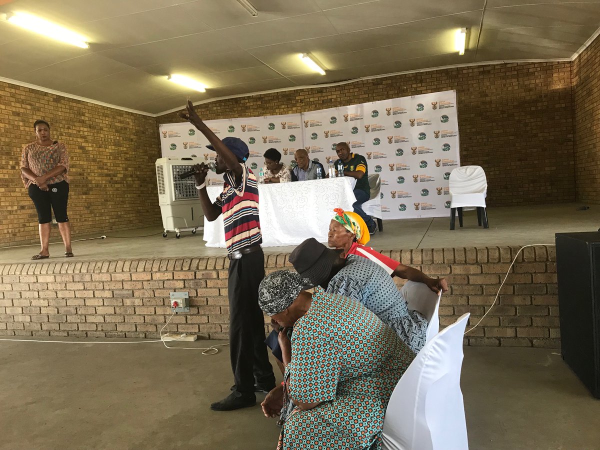 mmkubayi's tweet photo. Questions and Answer session. Listening and ensuring that we get feedback from our communities. #Imbizoweek. #ThumaMina https://t.co/fodhCviTJ5