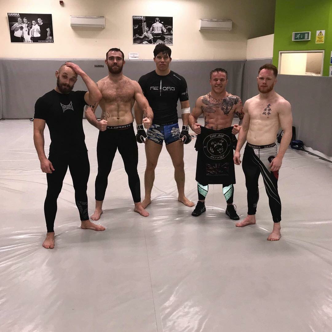 HandGrenade_01's tweet photo. @CageWarriors I’m fight ready now waiting for the phone call 📞 I’m on weight and ready to go. Give me the fight what are you saying @BlaineSbg? @GrahamBoylan @iandean https://t.co/tabxCLWf0T