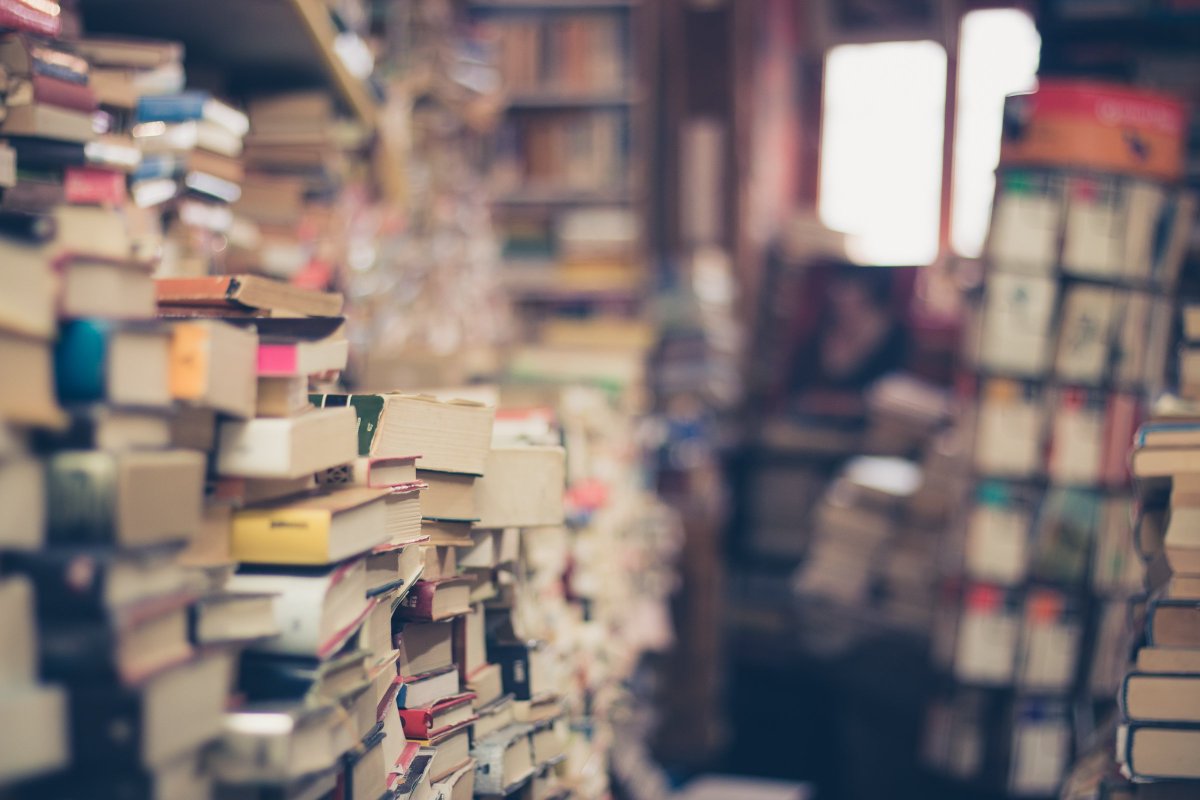 Libros_Apyce's tweet photo. #DiaDelasLibrerias una excusa perfecta para pasarse por una y elegir un buen libro.
#FelizFinde #librosapyce #literatura #novelas #megustaleer #librerias https://t.co/BSCsaUDpCm