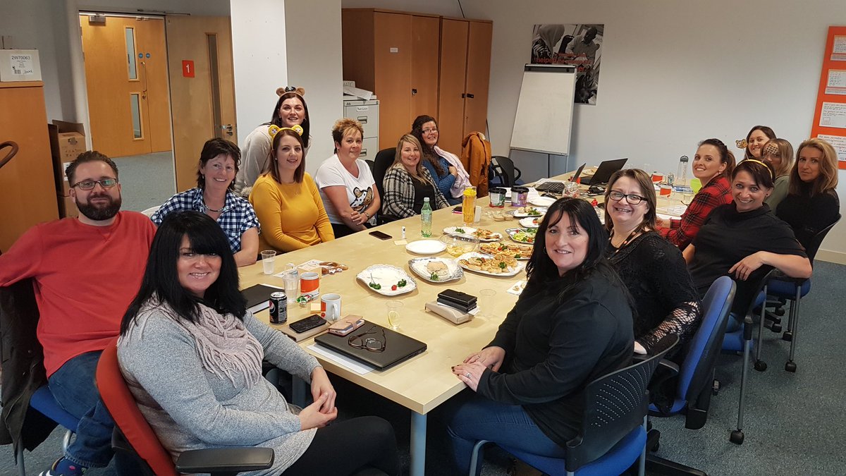 carla_white86's tweet photo. Enjoying our #childreninneed2018 day. Team #workinglinks  #wales #Pudsey @WorkingLinks https://t.co/6aWojUAb3R