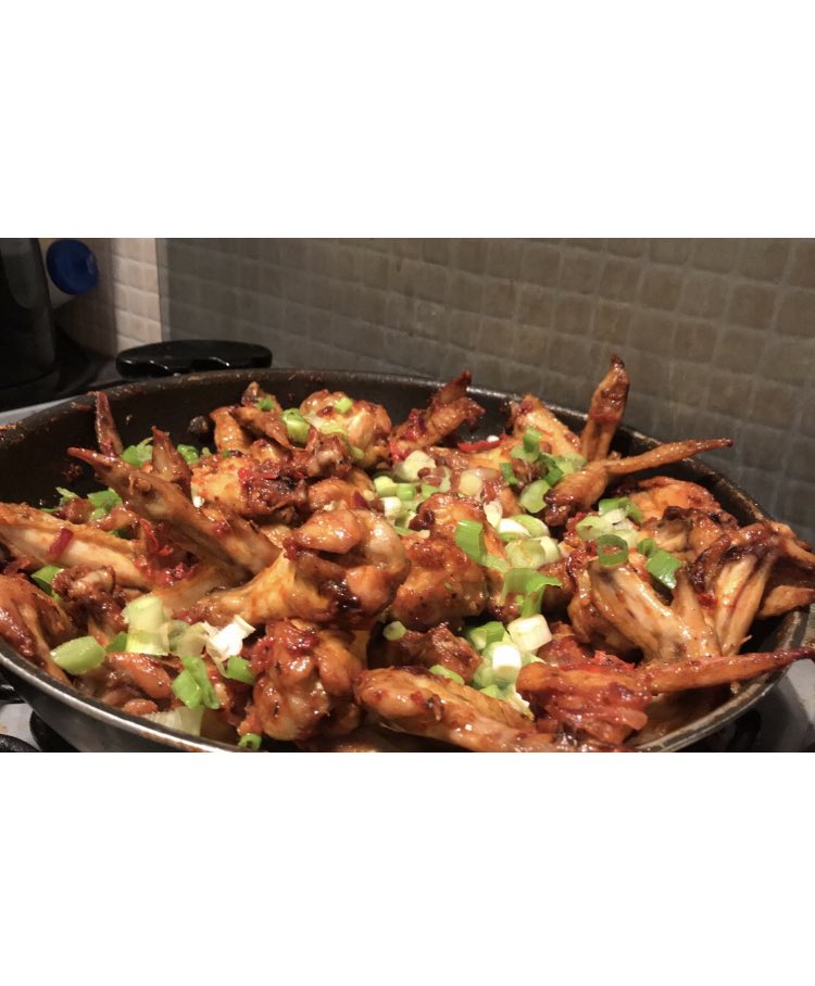 Didizkitchen's tweet photo. No filter needed😍
Didiz chicken wings! 
Dm to order 😊
#didizkitchen #ChowsThatTouch https://t.co/K27h2J3NGi