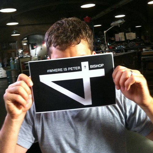 Jaxyman96's tweet photo. @JLynn_XoXoX @therealEssieBee @SoMuchGingernes @JJaxFF @VancityJax #WhereIsPeterBishop #Fringe #Season4 #JoshuaJackson https://t.co/9fNFR5IyO5