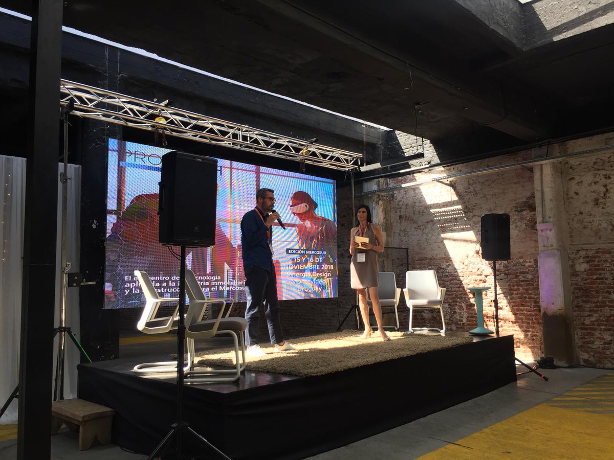 PrensaRE's tweet image. Andrea Rodriguez Valdez, directora del #PropTechWorkday, da comienzo a la segunda jornada de conferencias junto con Martin Larre, director de Sinergia UY.
#conferenciasPropTech #PropTech