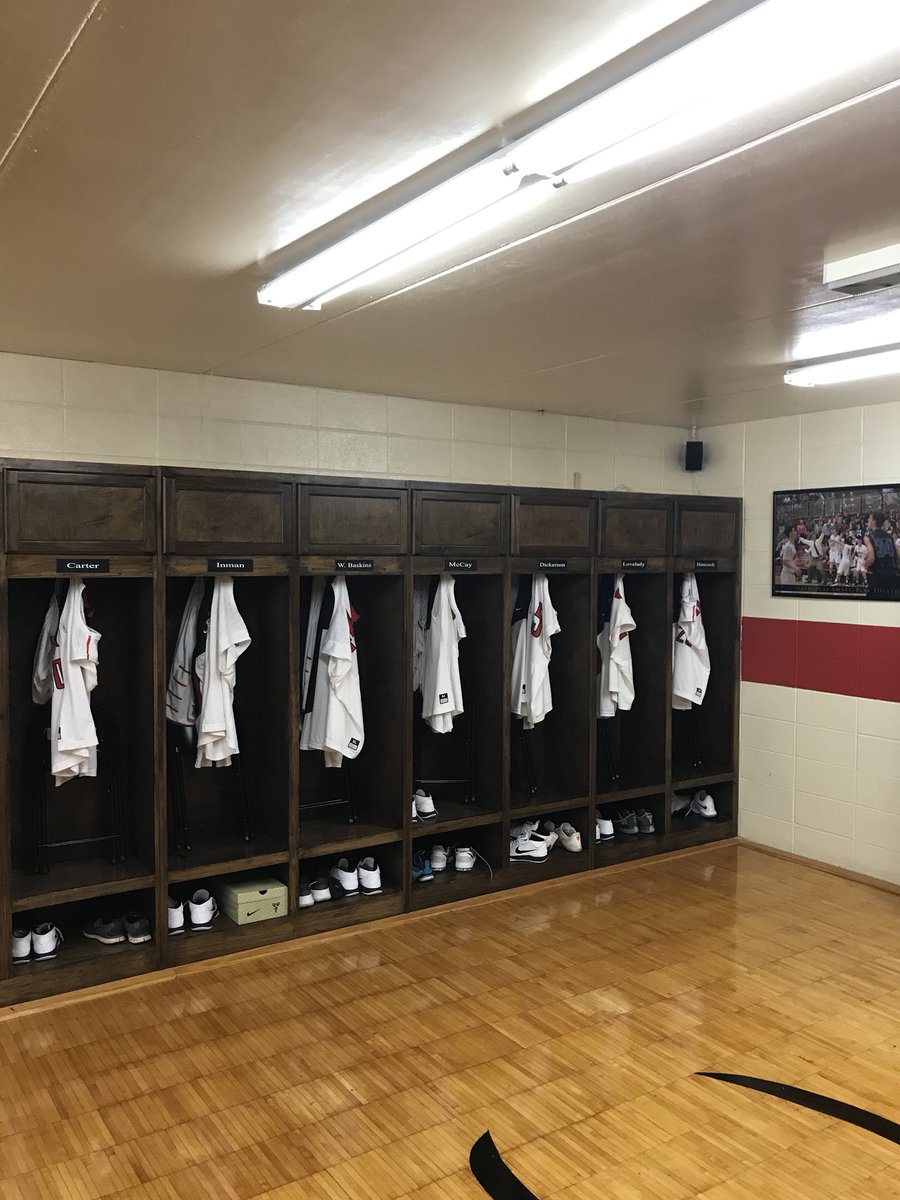 CoachJB's tweet photo. It’s time to row. Home opener tonight BB VG VB. 5:00 tip vs Lexington. Be where your feet are. Row the Boat https://t.co/ChopeOHz2u