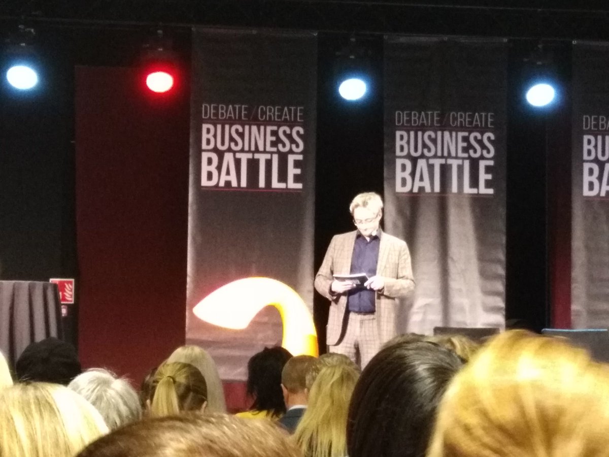 EloHenri's tweet photo. Hyvää settiä @MikaelJungner markkinoinnin tasot #businessbattle #tampere: Pronssitaso: #asiakastyytyväisyys; Hopea: #tunneside (x5 vs ed.), vrt parisuhde, apple; Kulta: jaettu tarkoitus (x50) esim ympäristö, parempi maailma #marketingbusinessbattle #kivaatekemista #creativecrue https://t.co/wiASdF1MDA