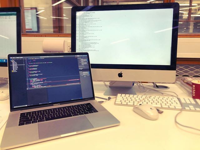 cristianexer's tweet photo. 👨🏽💻 #coventry #unicoventry #imac #devlife #developer #webdeveloper #lovephotos #apple #macbookpro #xCode #debugging #c++ #peoplewhocode #peoplewithlaptops #pintag #tweettag https://t.co/RABPR3VlAd https://t.co/POl8WqD0Pu