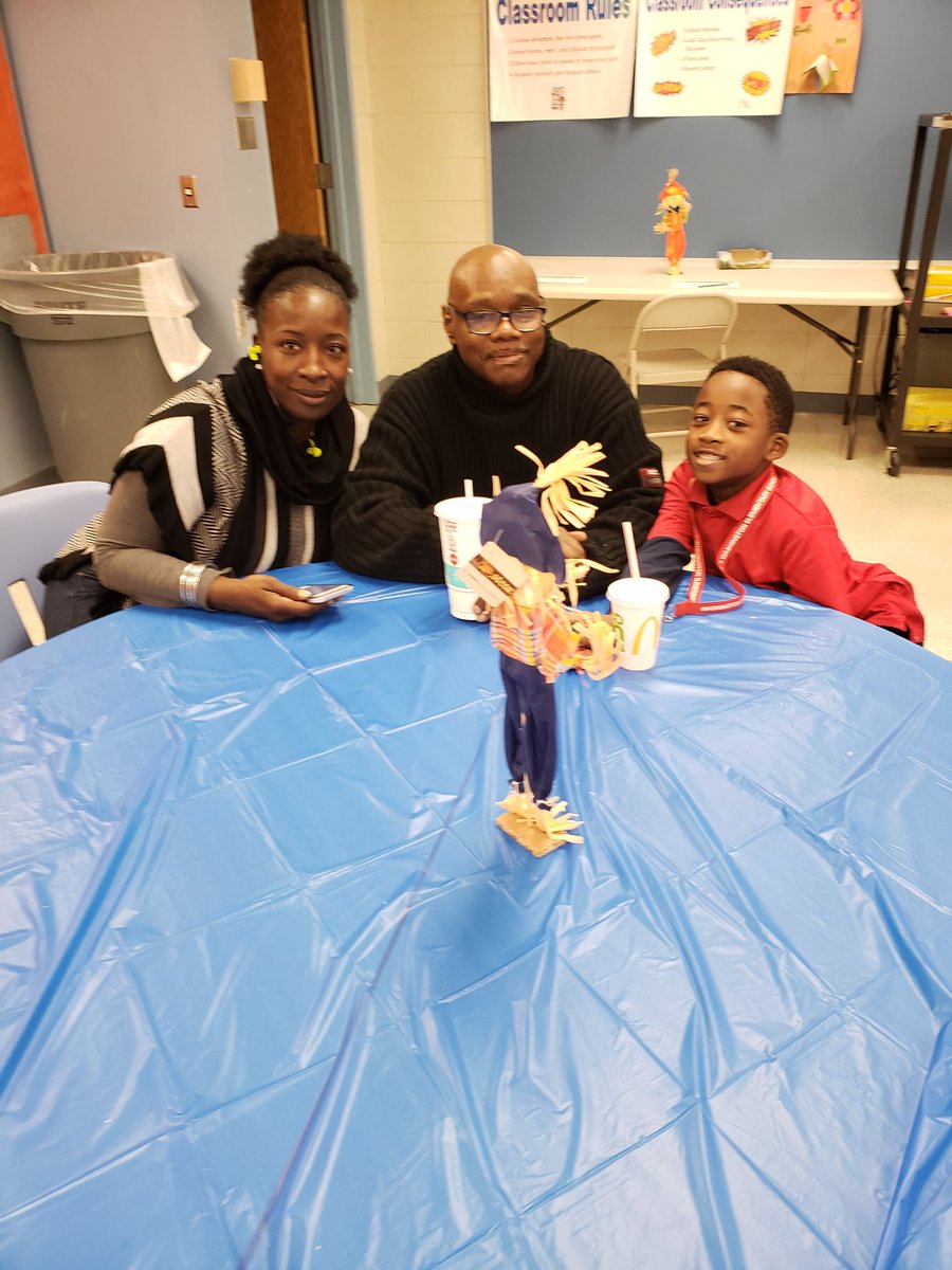 ECWashCardinals's tweet photo. Washington Elementary School- AEW LUNCH WITH SOMEONE SPECIAL- 4TH thru 6th #sceck12 https://t.co/ujVTui3kK4