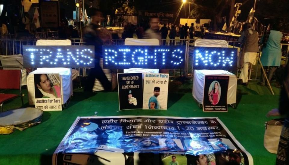 Conoce Projecto Mukti, una colectiva que problematiza la violencia de castas, coloca la diversidad de géneros en primer plano y cuestiona las nuevas brechas que se generan en internet en este artículo de <a href="/petalosoy/">petalosoy 🍉</a> para <a href="/genderites/">GenderIT.orgES</a>  buff.ly/2zTpZB2