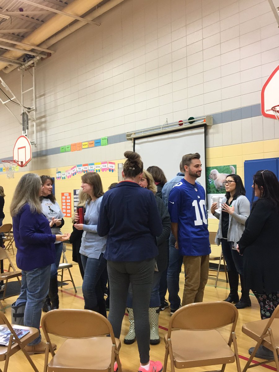 marcyleonard315's tweet photo. The amazing @hcpss_tres staff starting their Friday morning with community building circles! #TRESures @hcpss_smil https://t.co/zhiISinQgS