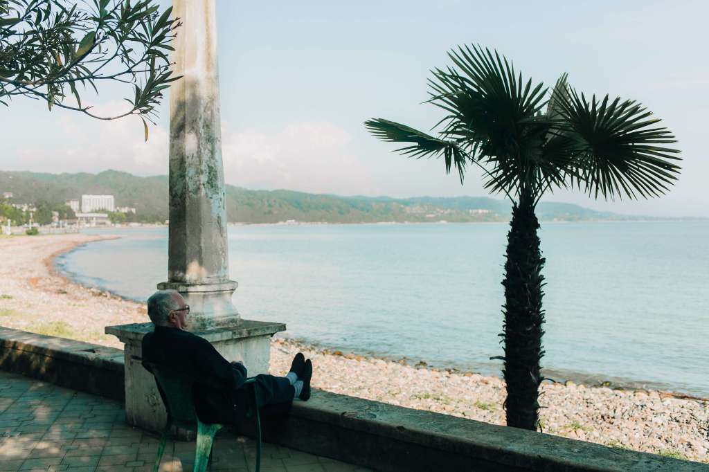 How to Lead a Happier and Healthier Life in Retirement plentywell.com/lead-happier-h…