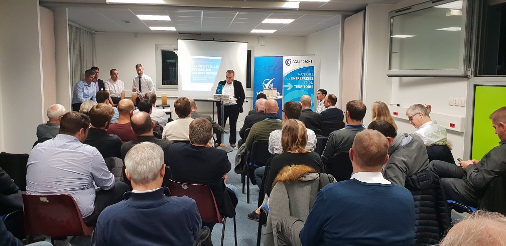 SuzanneBore's tweet photo. Beau plateau d'experts de la #cobotique réunis par #Vilesta et @CCIArdeche Très belle soirée, d'autres échanges en perspective... MERCI !!! @StaubliRobotics @akeoplus @VolvoGroup @CoboteamRA https://t.co/kkbYUG0ETm