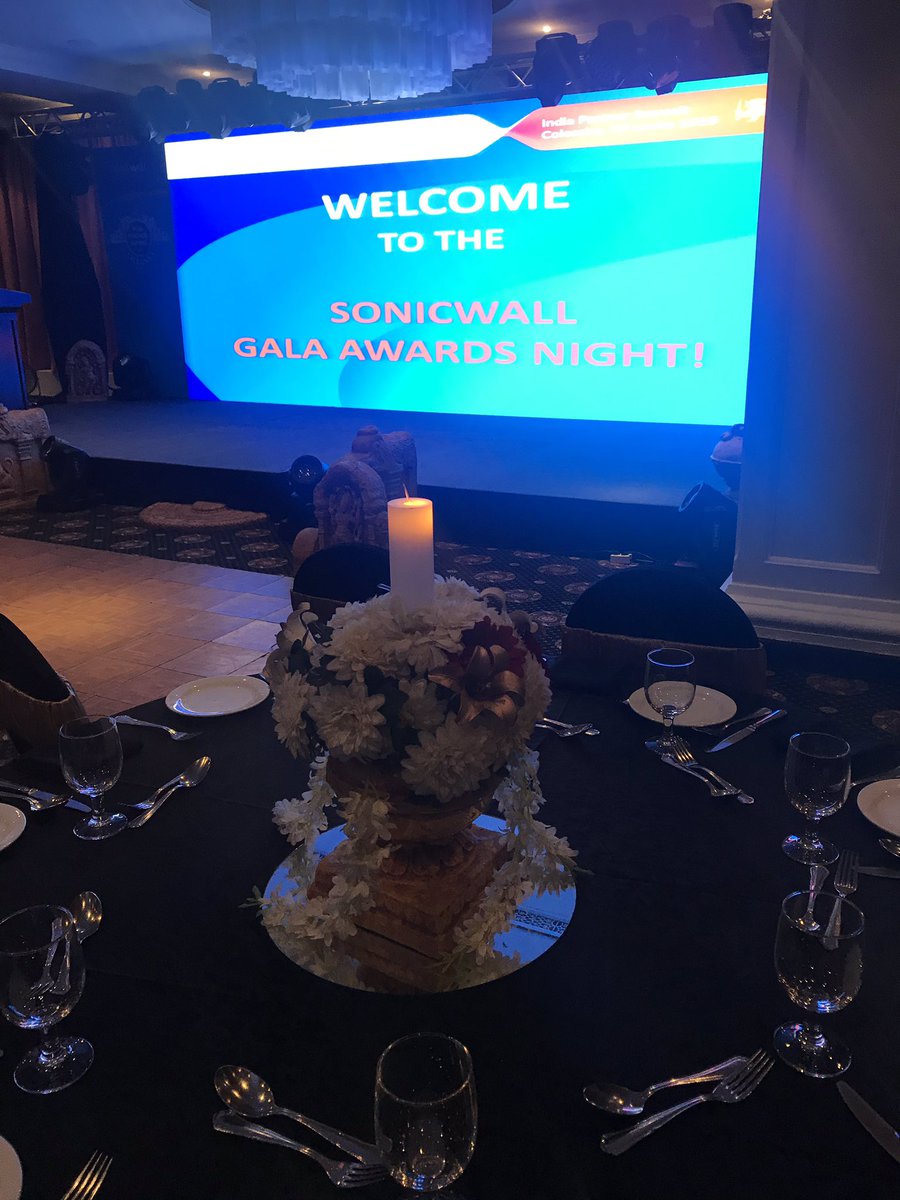 brooke_witchard's tweet photo. Let the grand awards night begin! #snwlindia https://t.co/WAvLhJXpYb