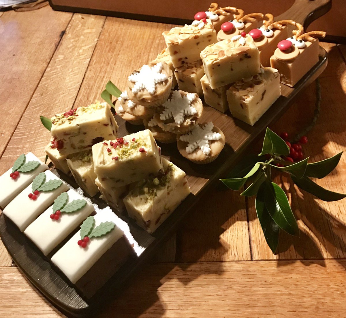 🎄Festive Fudges 🎄#fudge #fudges #caramel #rudolf #stollen #mincepie #pistachiocranberry #christmascake  #womaninbusiness #handmade #handstirred #buylocal #durham #festive #stockingfillers