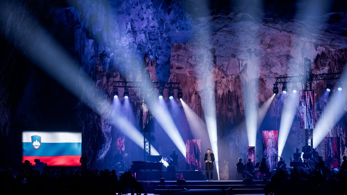 PostojnaCave's tweet photo. Celebrating two hundred years of Postojna Cave with the magnificent @bocelli_matteo singing in our subterranean Wonderland. #200yearsofwow #ifeelslovenia #postojnacave https://t.co/yAVSoRJFqG