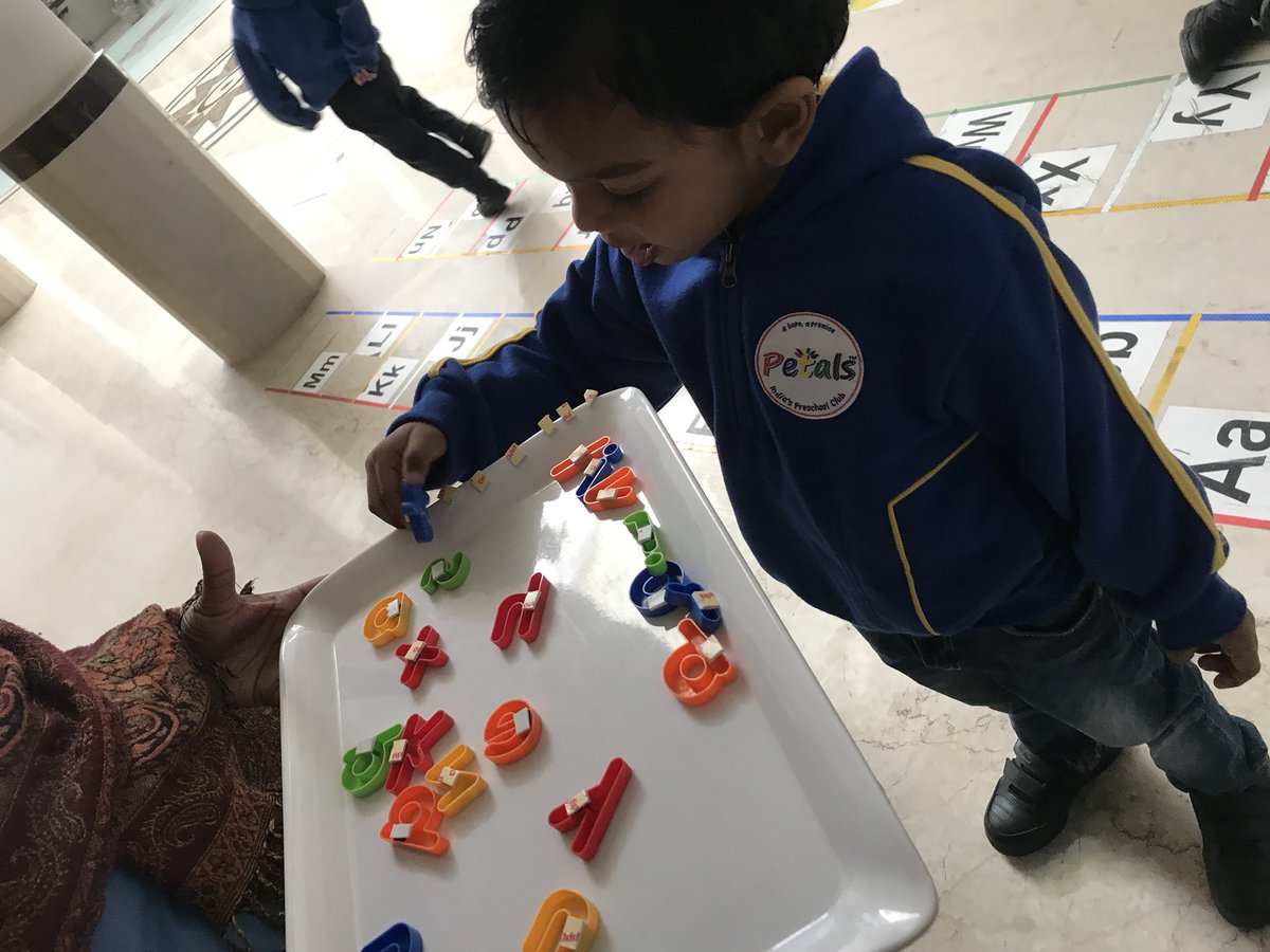 dikshamadaan6's tweet photo. Kids of nursery class enjoying ‘Introduction of alphabets activity’ #alphabets #lowercase  #funwayoflearning #letusrevisesounds A big thanks to @sapna_sukul  Ma’am for providing the idea of jump on the alphabet activity. @Sakshi90886795 @pwskaushambi @ShikhaVig @SonaliPrakash9 https://t.co/UM0ahWPUhg