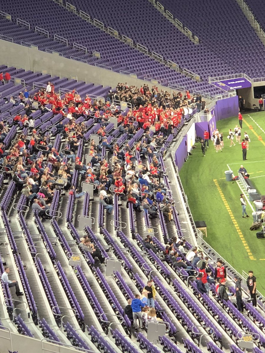 EP_FanSection's tweet photo. You vs. the guy she tells you not to worry about. #StandOrLeave #RowdyOrGoHome #BehindRow6MakesUsSad #LoveOurSeniors https://t.co/PqJVxwufh8