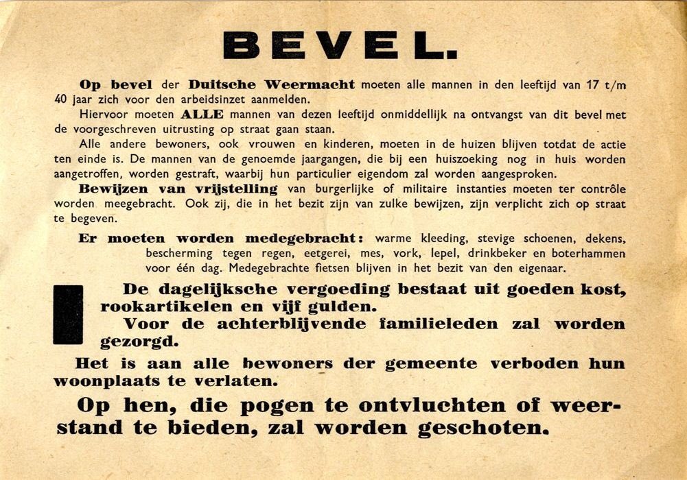MuseumRotterdam's tweet image. #FeitjesVrijdag
In november 1944 krijgen Rotterdammers dit bevel in de bus. De Duitse oorlogsindustrie heeft arbeiders nodig. Bovendien beschouwt de bezetter weerbare mannen als risico... 
Lees hier meer 👉🏼 bit.ly/2RVX5aO