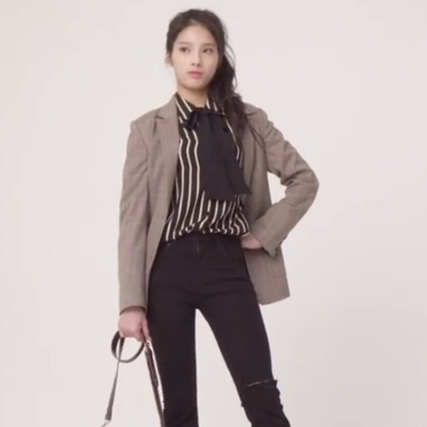 chiayipics's tweet photo. chiayi for spao 
#파나틱스 #지아이 #fanatics #chiayi https://t.co/tLjb2aMw8A