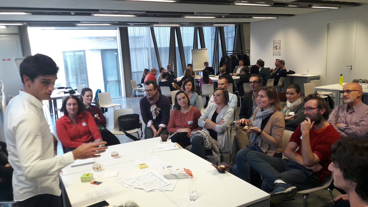 MetilleC's tweet photo. Brainstorming cet après-midi avec l'ensemble des participants #atelierinnovation sur les #solutions pour une meilleure gestion du dechet/ressource dans la #ville circulaire. @citeofrance #ateliereconomiecirculaire @CirculR #plusdetri https://t.co/U896U0Mocc