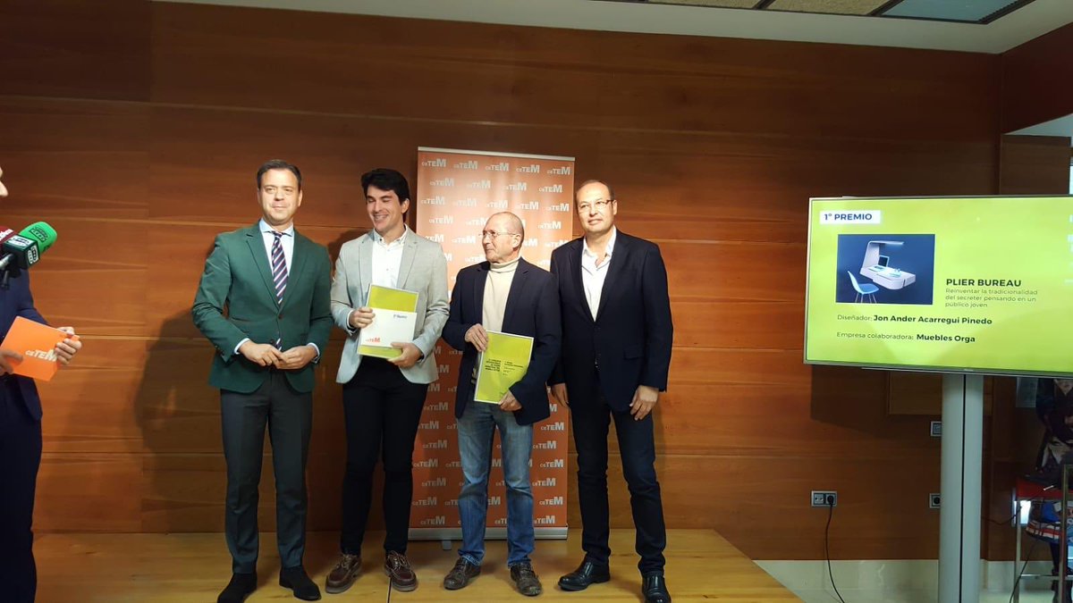 MarcosOrtuno's tweet photo. #CDICETEM | Enhorabuena a los premiados, diseñadores y empresas, en el 23º Concurso Internacional del Mueble de @CETEM_CT de #Yecla.
1650 proyectos y 185 empresas avalan y elevan de categoría este ya consolidado certamen. ¡Felicidades a todos! https://t.co/EkAJ2hGe8E