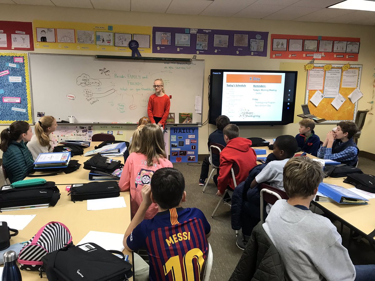 kstorysquared's tweet photo. Friday’s morning meeting is led by #6thTrinity student, SW. “What pops into your mind when I saw family? Friends? Places?” #BooSt18 write. SW says “That’s what you’re thankful for. “ She shares about her gratitude journal. Good start to our T’giving program day. #TrinityLearns https://t.co/NRUn4nlXG9