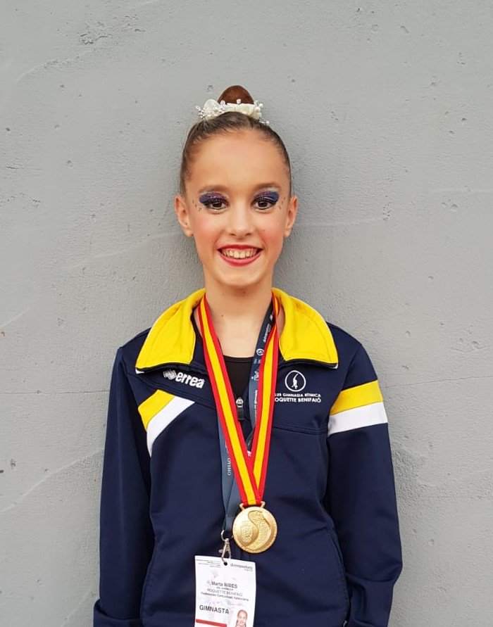 GrupoSorollaEdu's tweet photo. Alumna de La Devesa School #Carlet se proclama Campeona de España de Gimnasia Rítmica, junto a sus compañeras de equipo #OrgulloDeAlumnado #PasiónPorElDeporte https://t.co/OLPOCMslCu