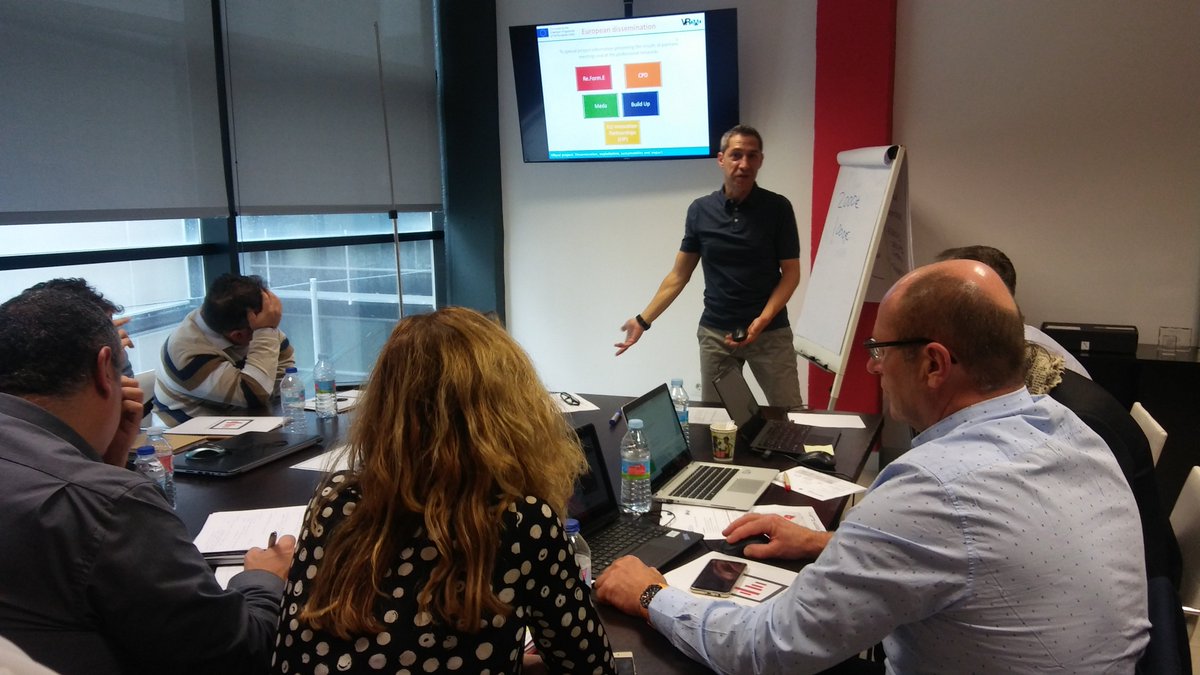 VRoadEU's tweet image. 👥Today #VRoadEU has celebrated the second workshop of the kick-off meeting, in which we have seen the #future of the #construction #training thanks to #virtualreality.
💪@Fund_Laboral @Ga__consultores @Formedil @3CABTP #Cenfic #SeriousGames