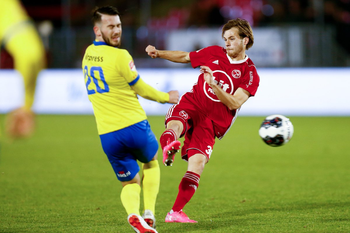 Almere City FC tweet media