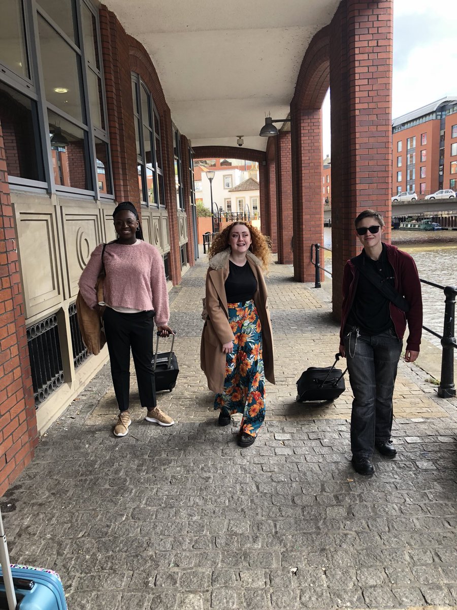 Glosyoungcarers's tweet photo. Here at GYC we are SERIOUS about  #empowering young carers to engage in #SocialAction! This #iwillWeek we are celebrating: our 3(!) forums, national @NHSEngland Health Champions &amp; the #MosquitoMission which educates professionals on impact of parental substance misuse on YCs! https://t.co/sl8Syi8Nis