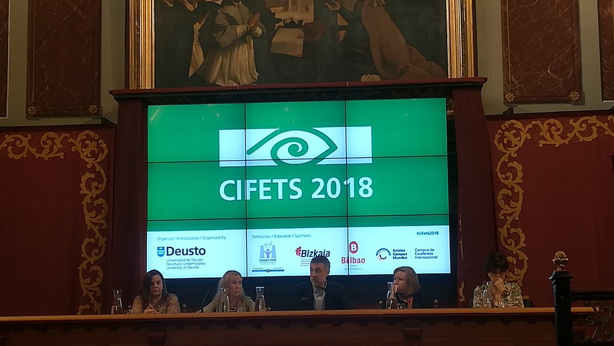 silbibi's tweet photo. En el cierre de #CIFETS2018 el decano de Deusto recuerda el asesinato de Echacuria, hoy 16 de noviembre, por su defensa de los Derechos Humanos https://t.co/qcLzUXfYvu