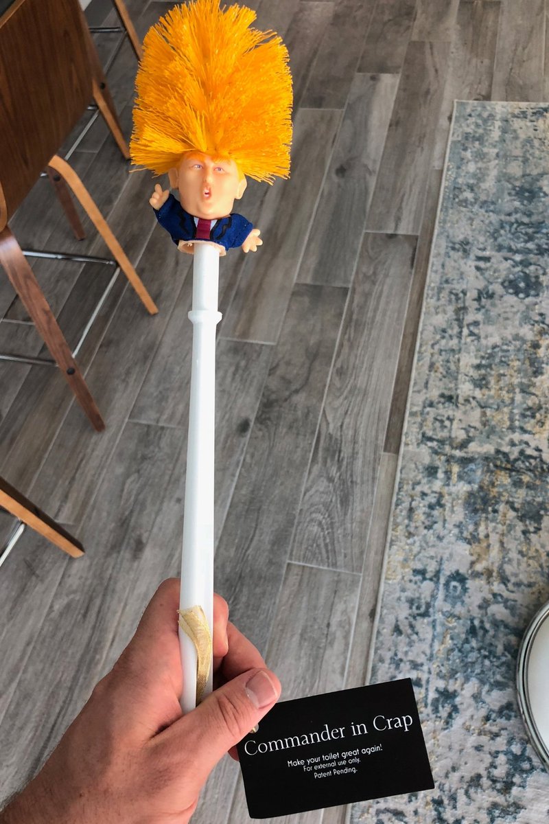 RodaLarga's tweet photo. Just found the perfect gift for #Xmas2018... Will give you my address by MP if anyone in the #US wants to send me this! - #DonaldTrump #CommanderInCrap #MakeYourToiletGreatAgain #ShitHappens #ChristmasSpirit https://t.co/LcDRvXclkE